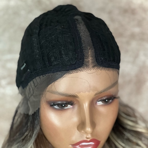 Ombre Highlights Brown Bodywave Lace Front Wig - Picture 7 of 7